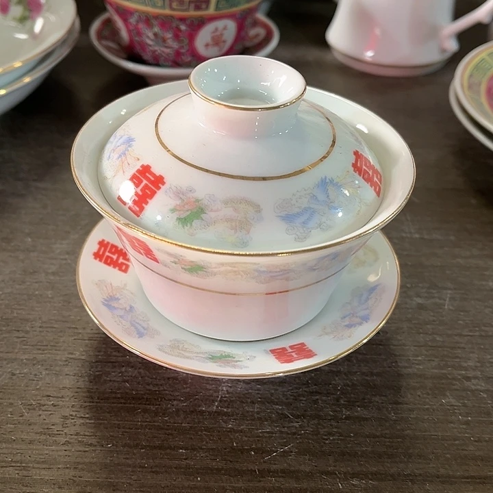 瓷片景德镇陶瓷盖碗。