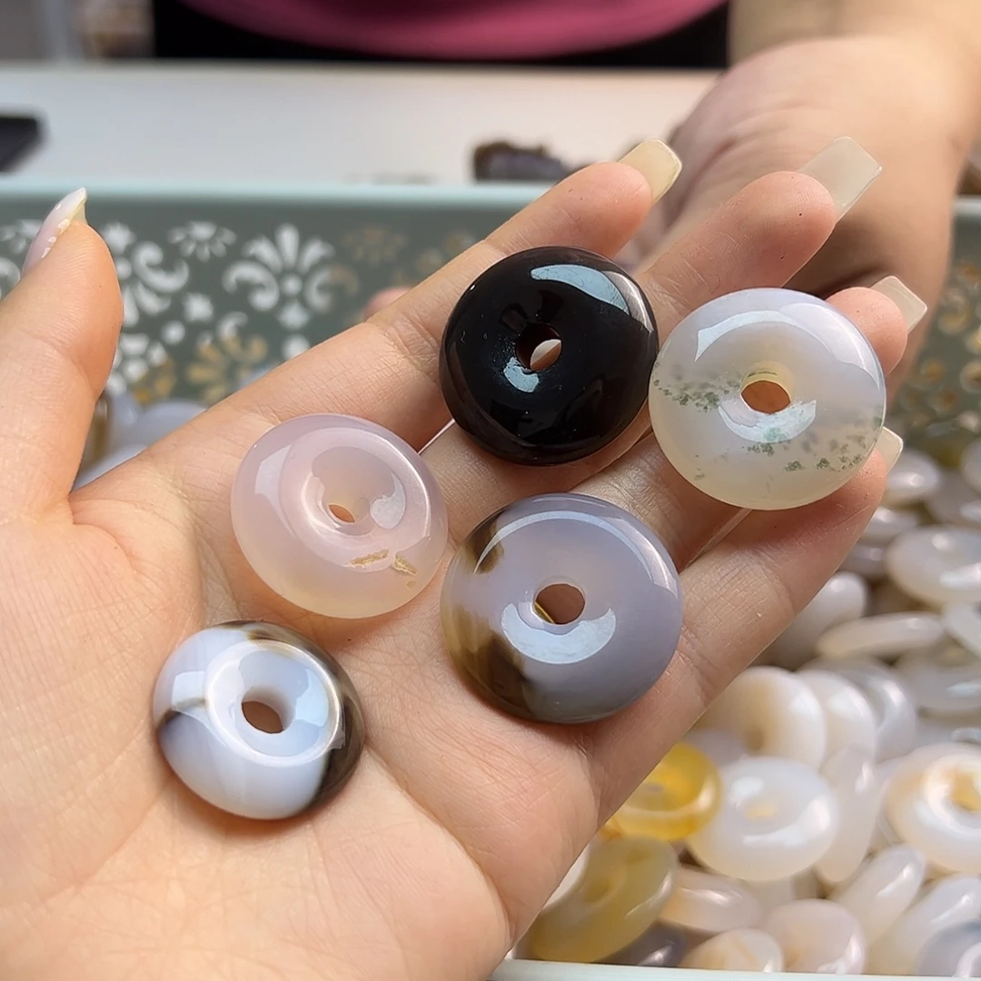 玛瑙/玉髓未镶嵌颈饰