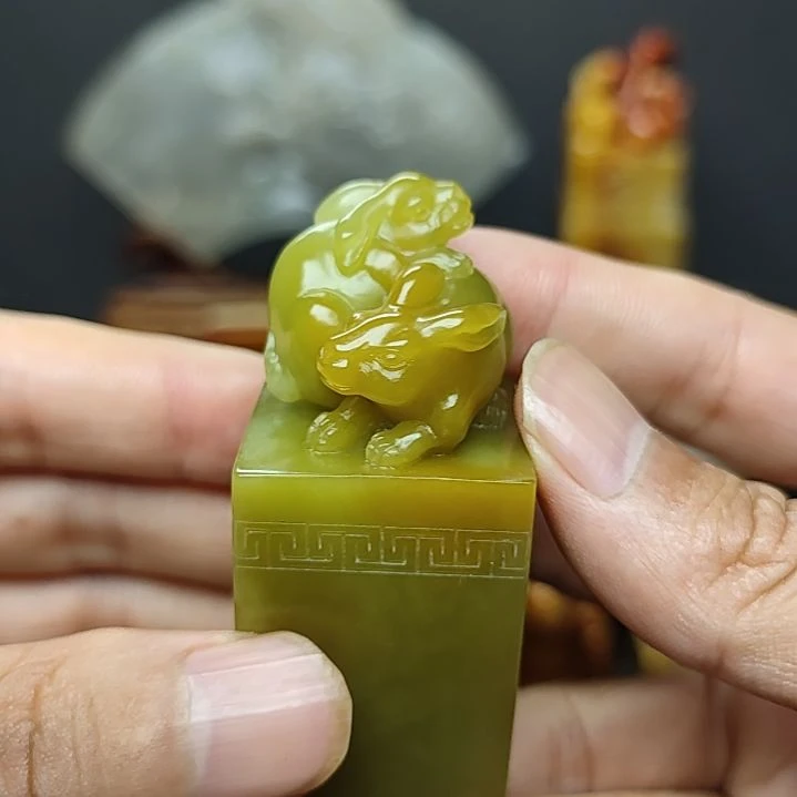 寿山石嘉****n寿山善伯绿