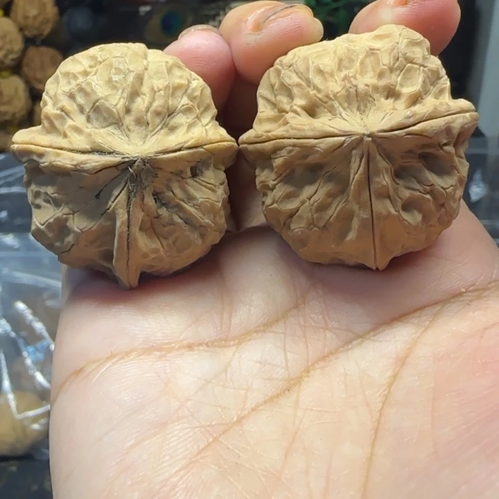 吊坠文玩核桃无相莲花三棱39