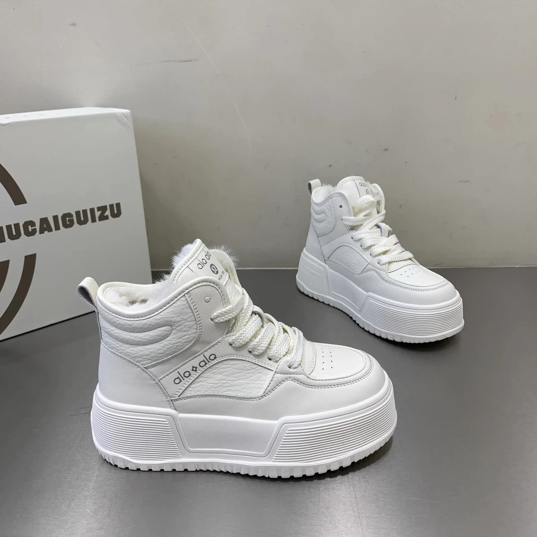 厚底加绒高帮小白鞋女时尚百搭软底休闲板鞋冬季新款2025真皮棉鞋