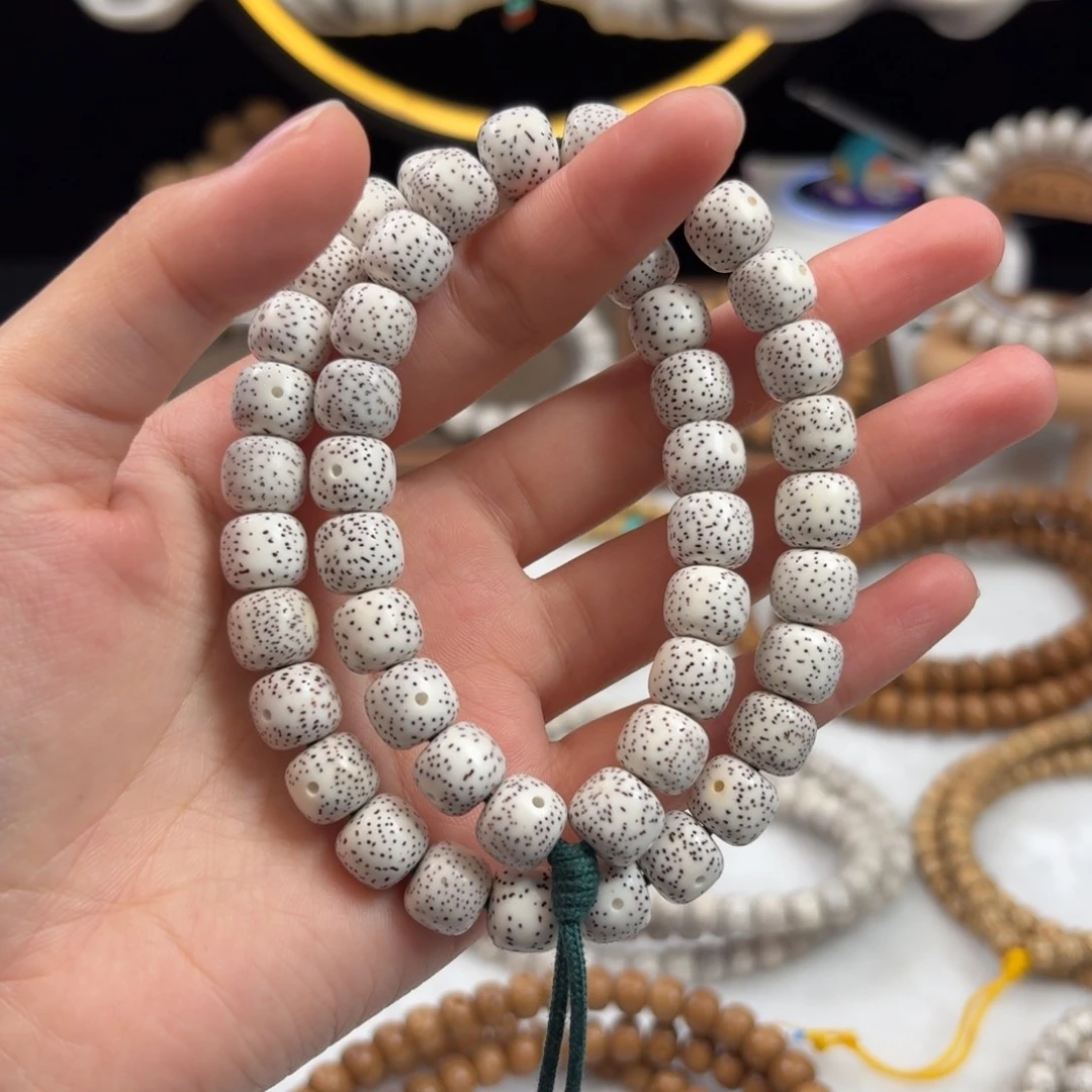 星月菩提吊坠星月脱脂