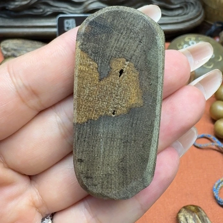 大叶紫檀（黑酸枝木类）