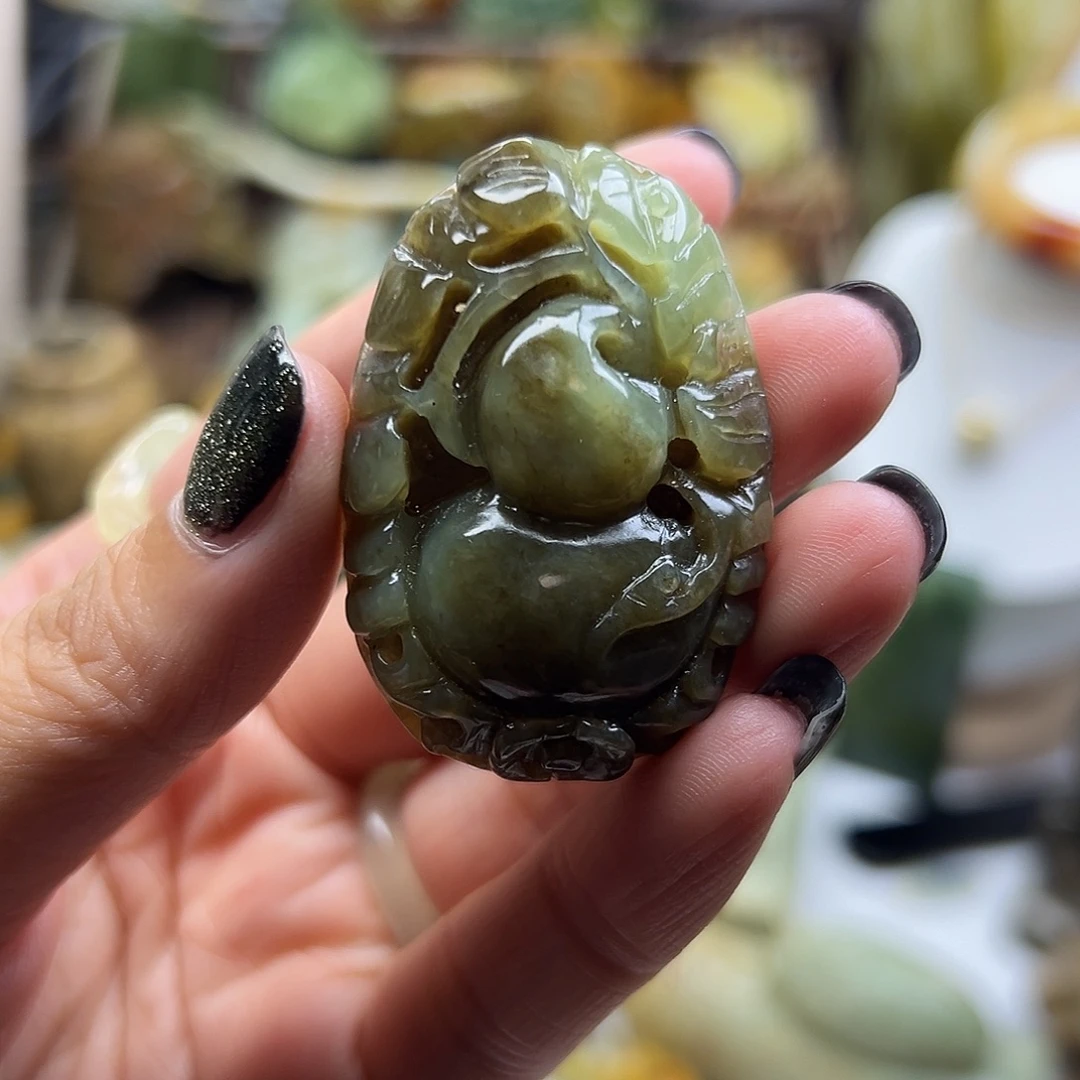 颈饰未镶嵌岫岩老玉（透闪石质玉）老玉葫芦