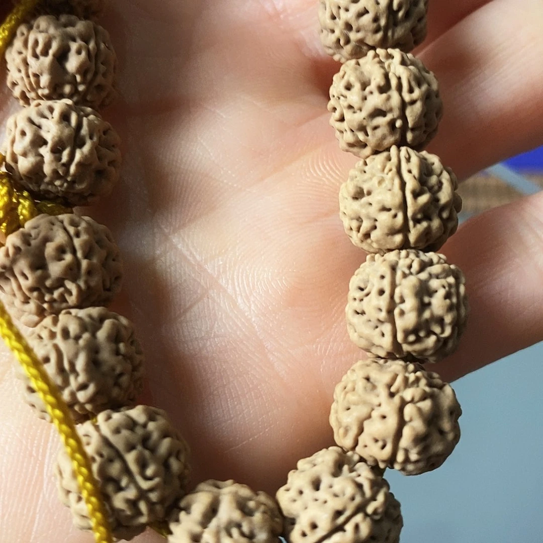 金刚菩提手串黄**?小金刚