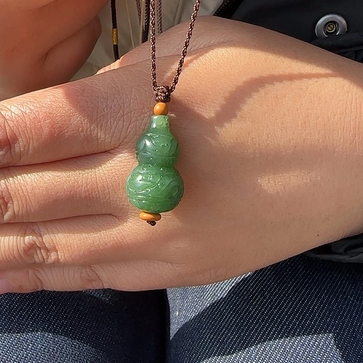 和田玉（碧玉）颈饰未镶嵌