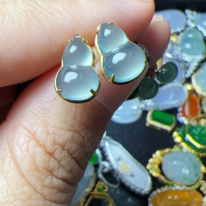 翡翠18K金镶嵌耳饰