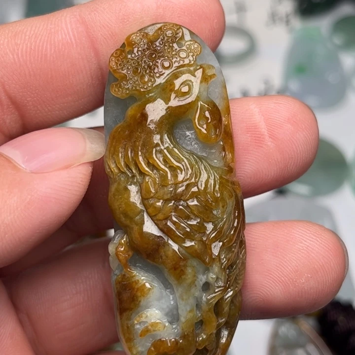 翡翠未镶嵌颈饰大公鸡