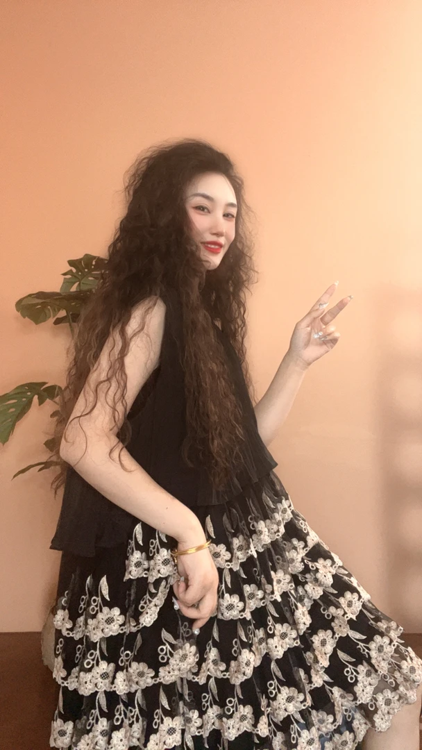 museguhui/木色古汇80699#蛋糕裙摆气质重工百搭时尚无袖连衣裙