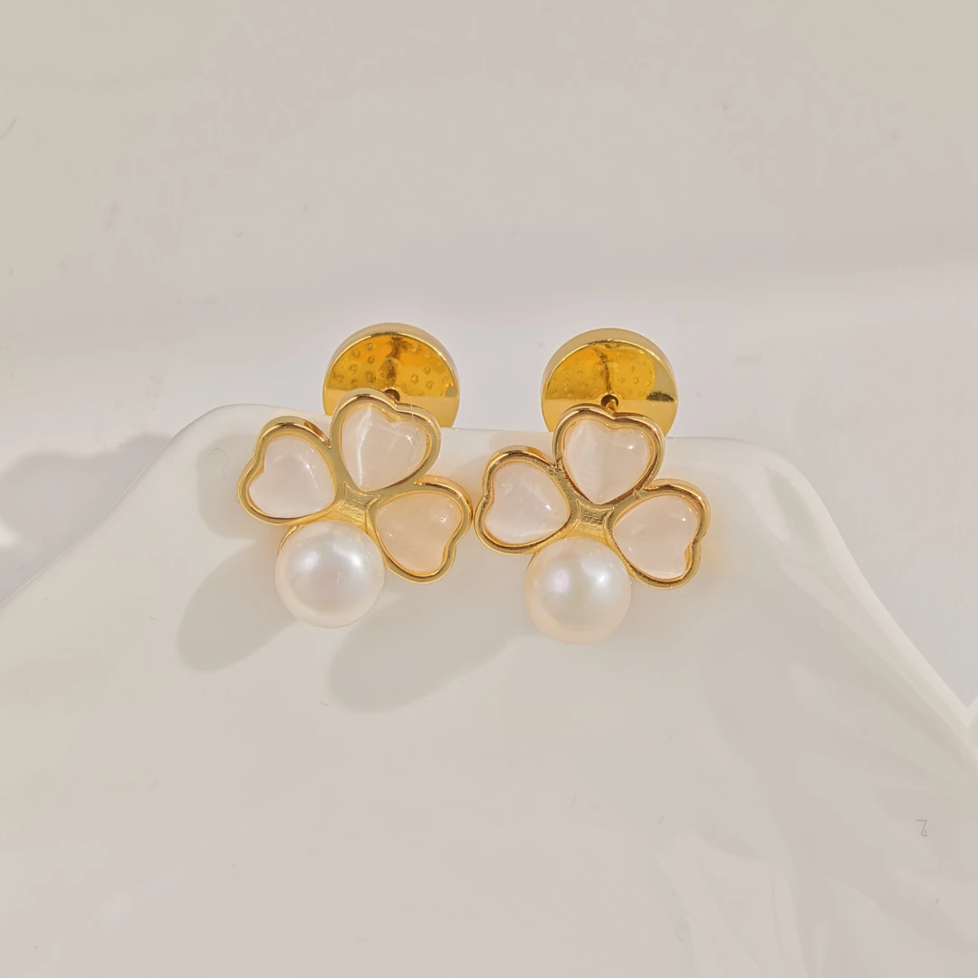 天然淡水珍珠耳饰    ED1060