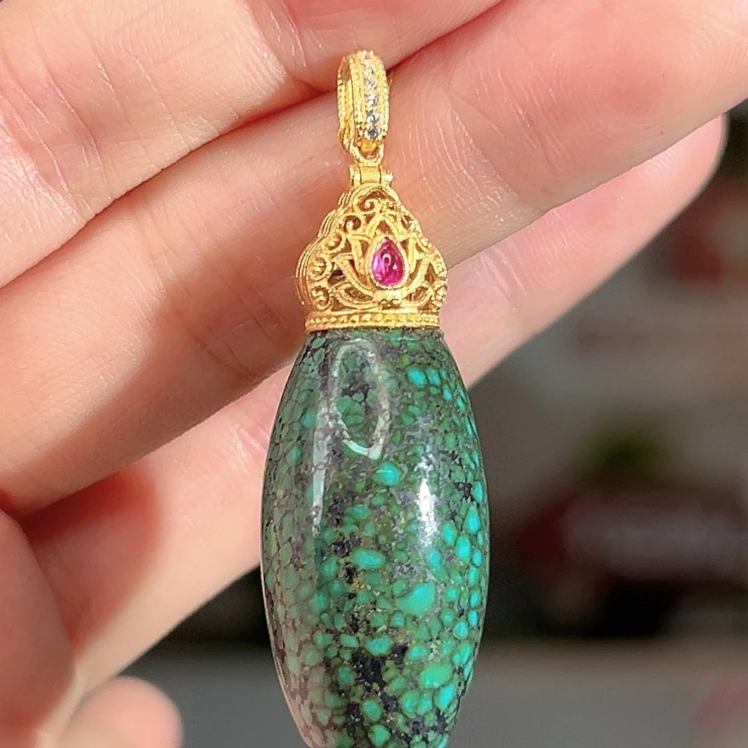 绿松石未镶嵌珠宝奇石