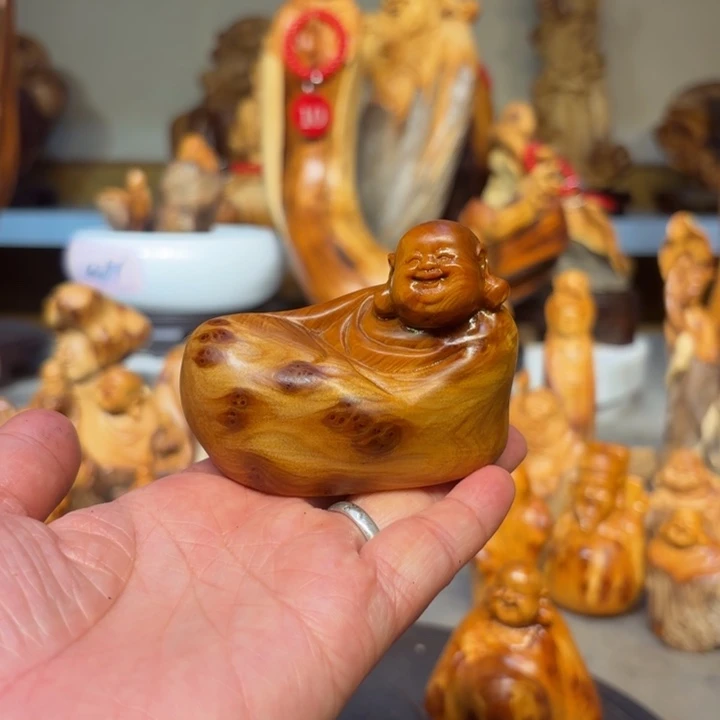 慧***华柏木太行崖柏弥勒佛留疤