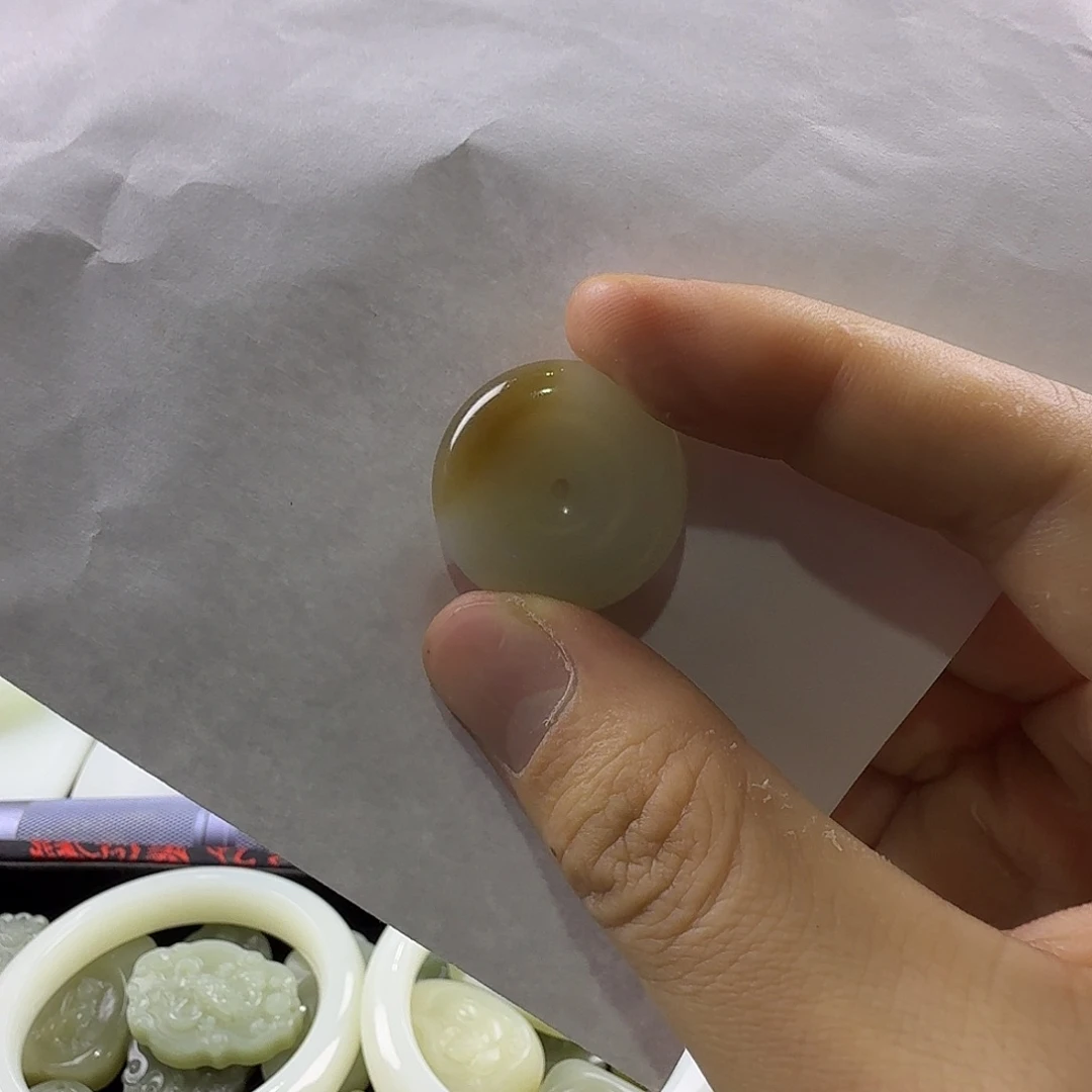 和田玉（糖玉）未镶嵌颈饰