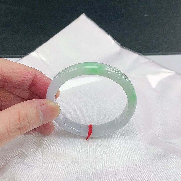 翡翠未镶嵌手镯圈50.8。05035