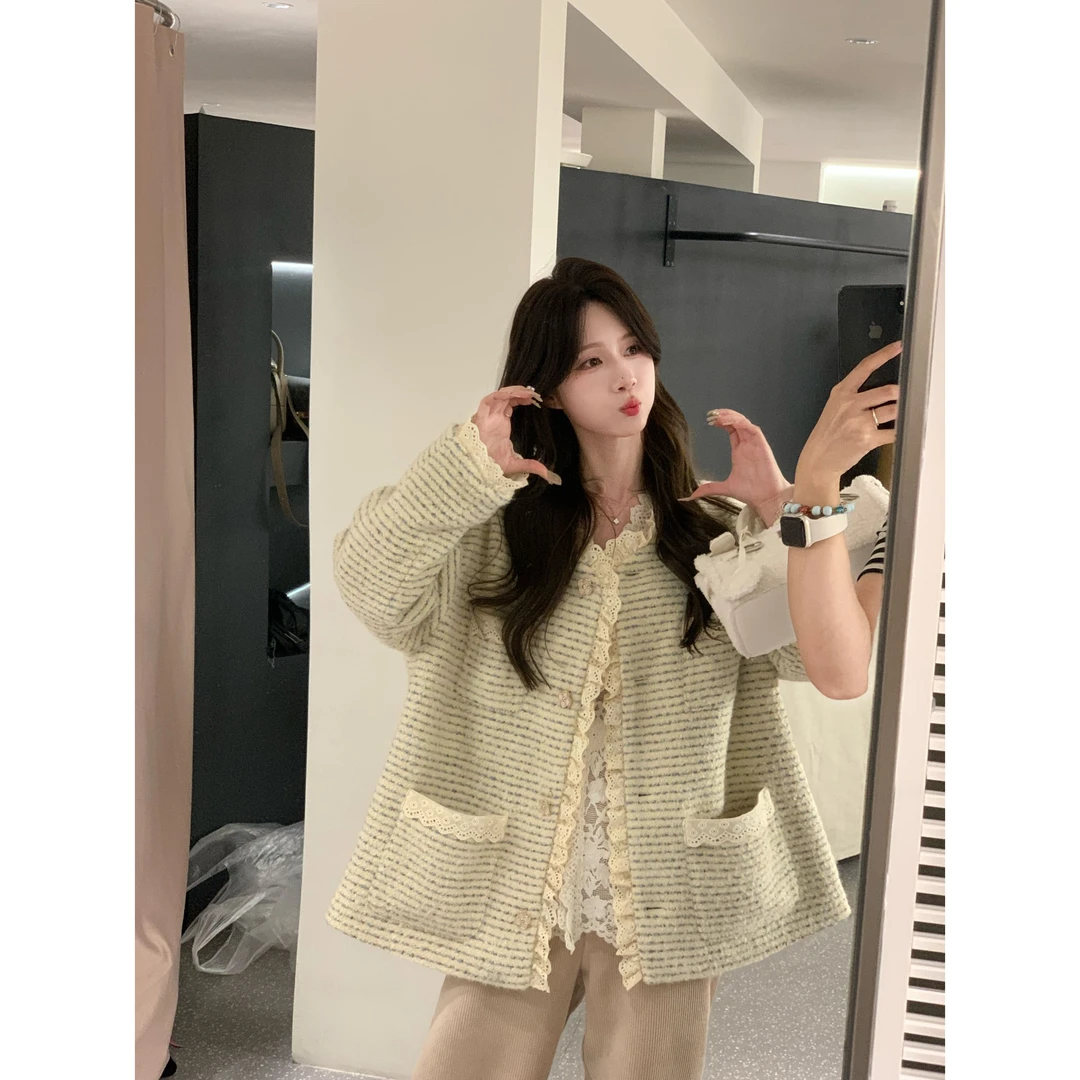 金蘑菇菇瑰丽之夜设计师高定香香风蕾丝花边精致加厚保暖秋冬外套