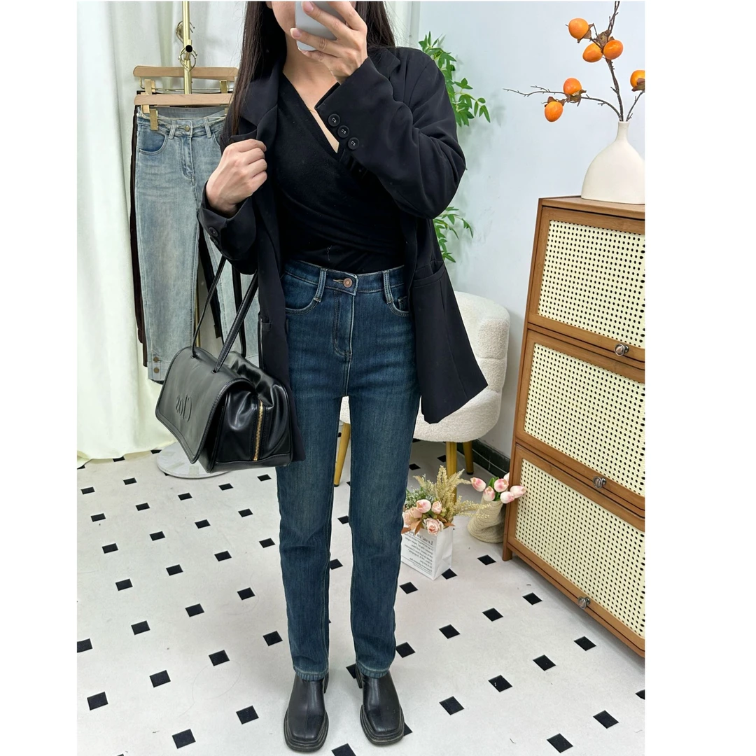 25款春秋韩版加绒窄版直筒牛仔裤女高腰显瘦修身百搭时尚弹力裤子