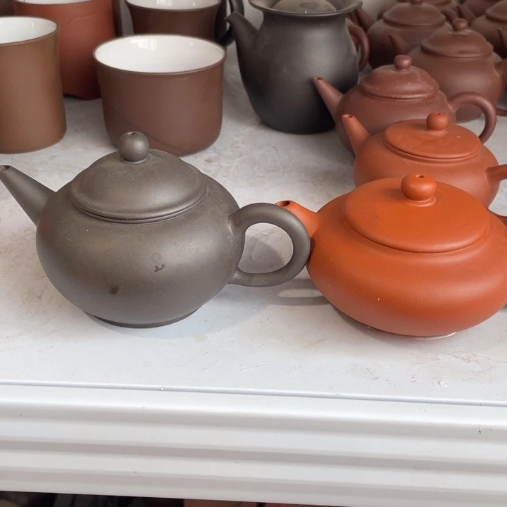 紫砂茶壶?***司黑料红泥有花泥