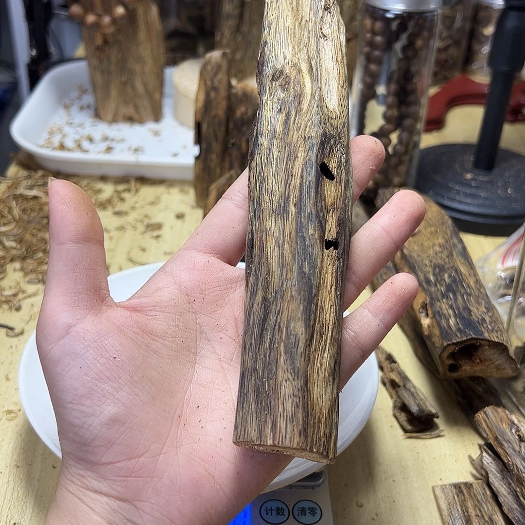 木绿奇楠虫漏46克