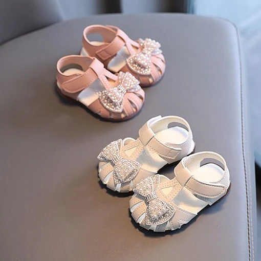 2025女宝宝凉鞋夏季新爆款公主婴幼儿学步鞋软平底防滑时尚童鞋潮