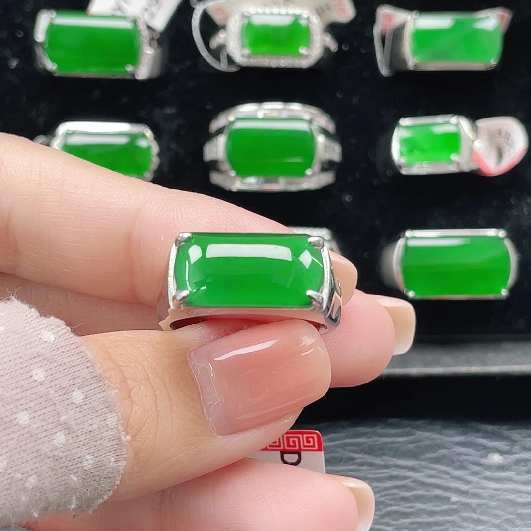 翡翠银S925镶嵌戒指天然A货翡翠没运费险3915