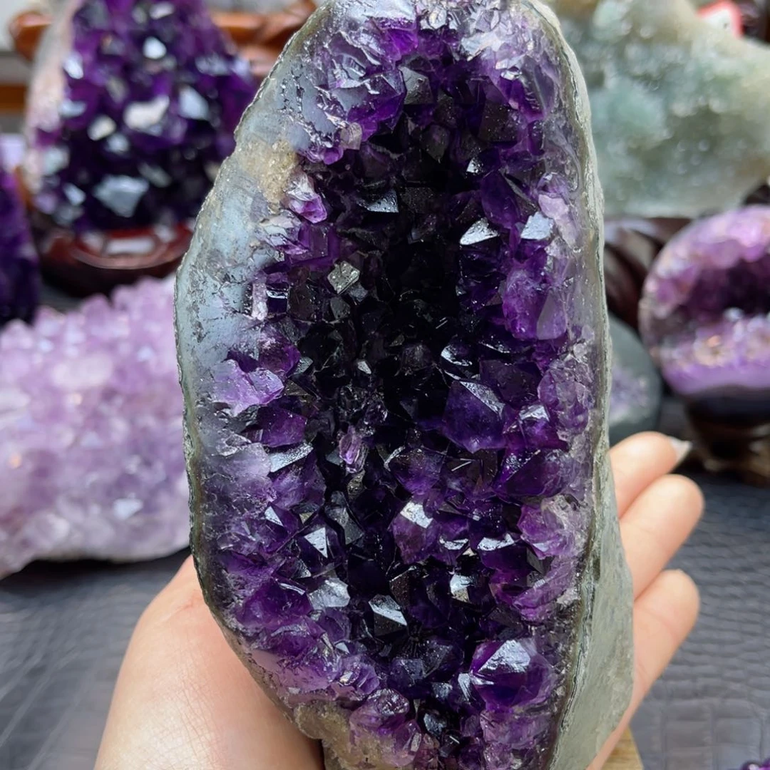 紫晶大型摆件（非配饰）未镶嵌