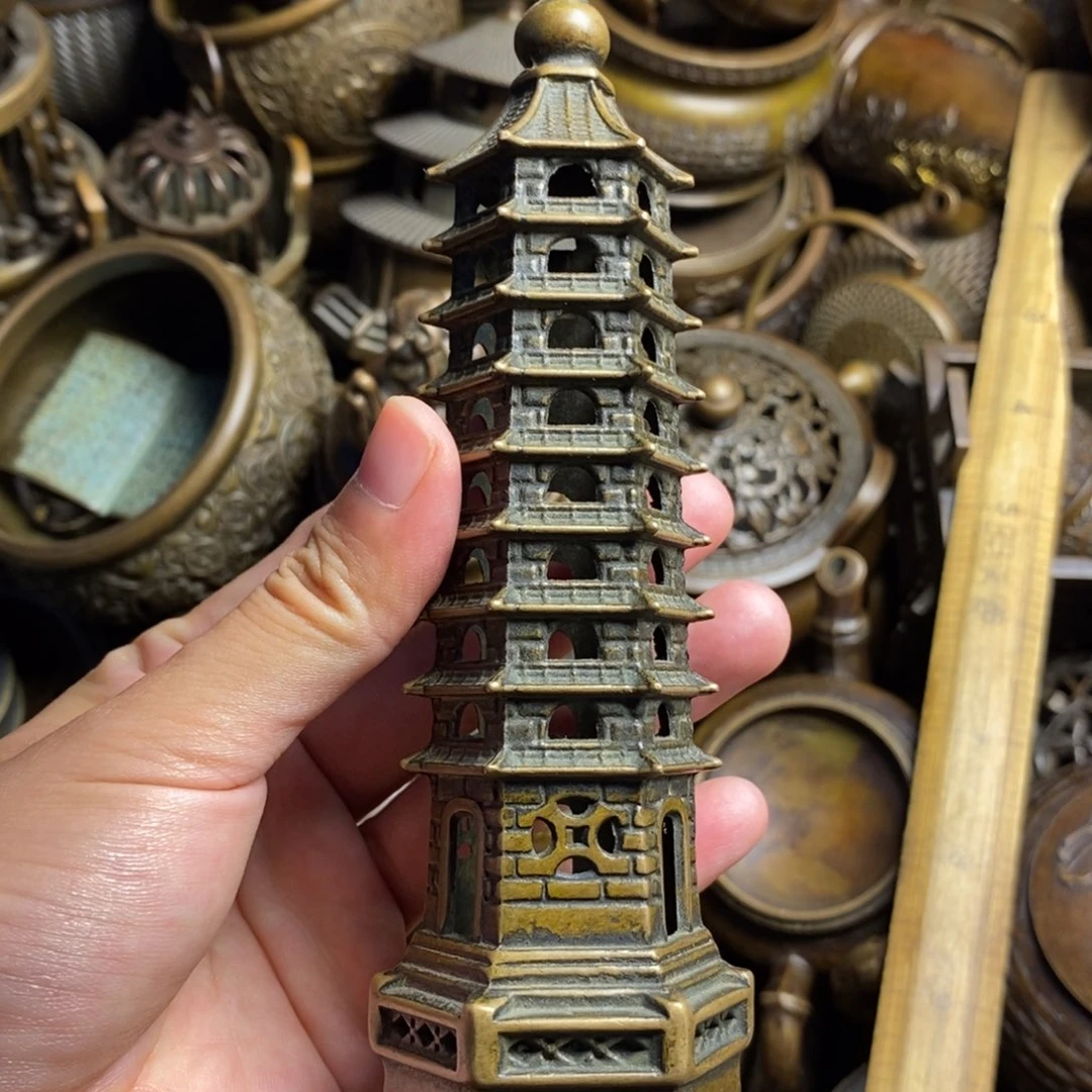 精美铜器做工精良