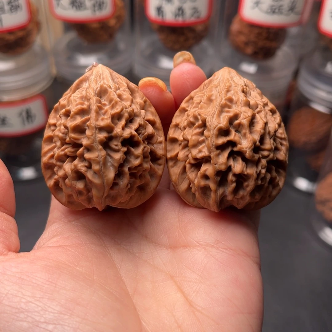 文玩核桃把件招财鼠