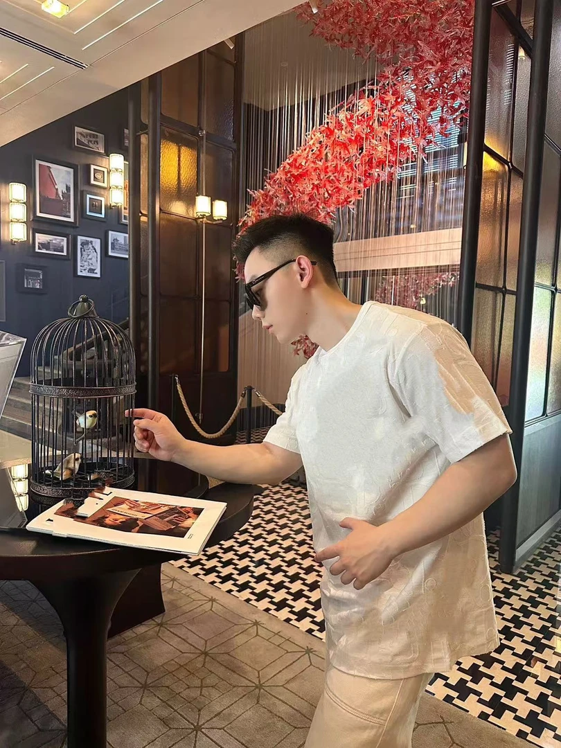 时尚潮牌短袖T恤男轻奢高奢品质