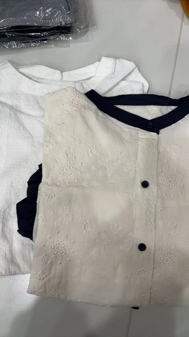 167圆领拼色提花早秋长袖蕾丝刺绣混合衬衫