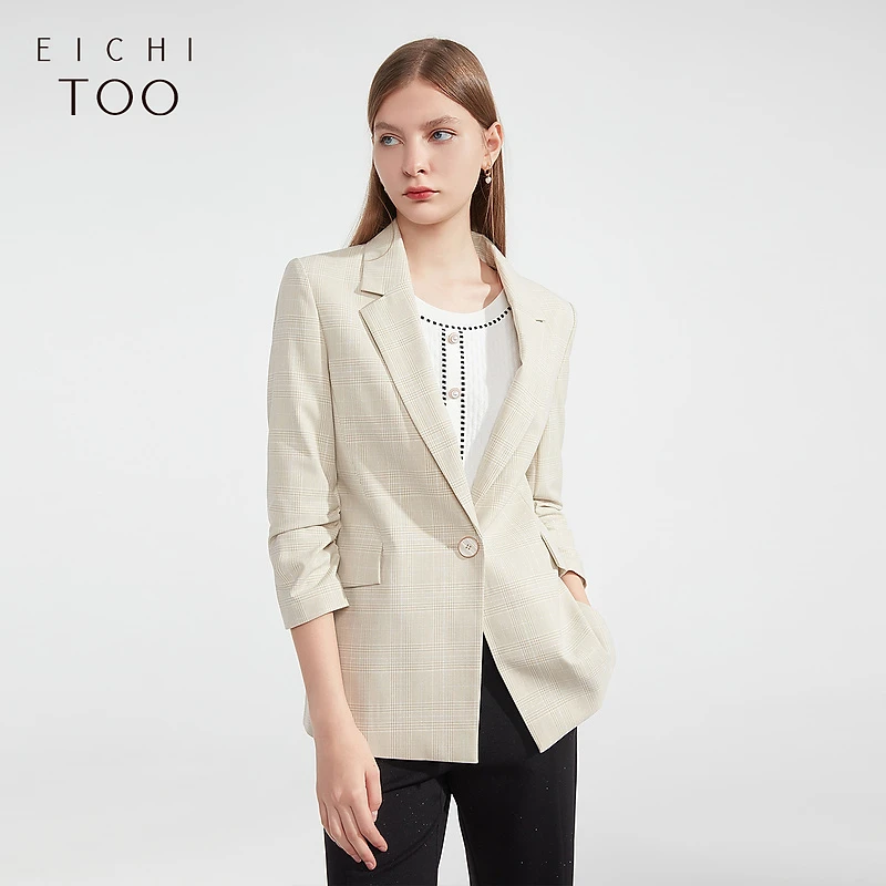 爱居兔西服女春抽褶衣袖对称翻袋时尚西服外套上衣EWXSJ1M017A