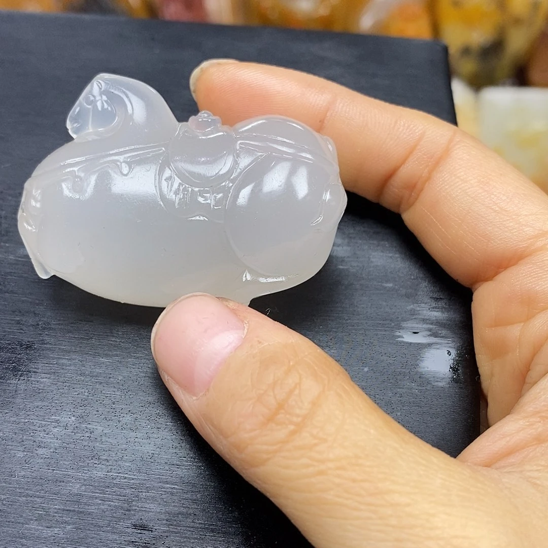 石英质玉（黄龙玉）颈饰未镶嵌