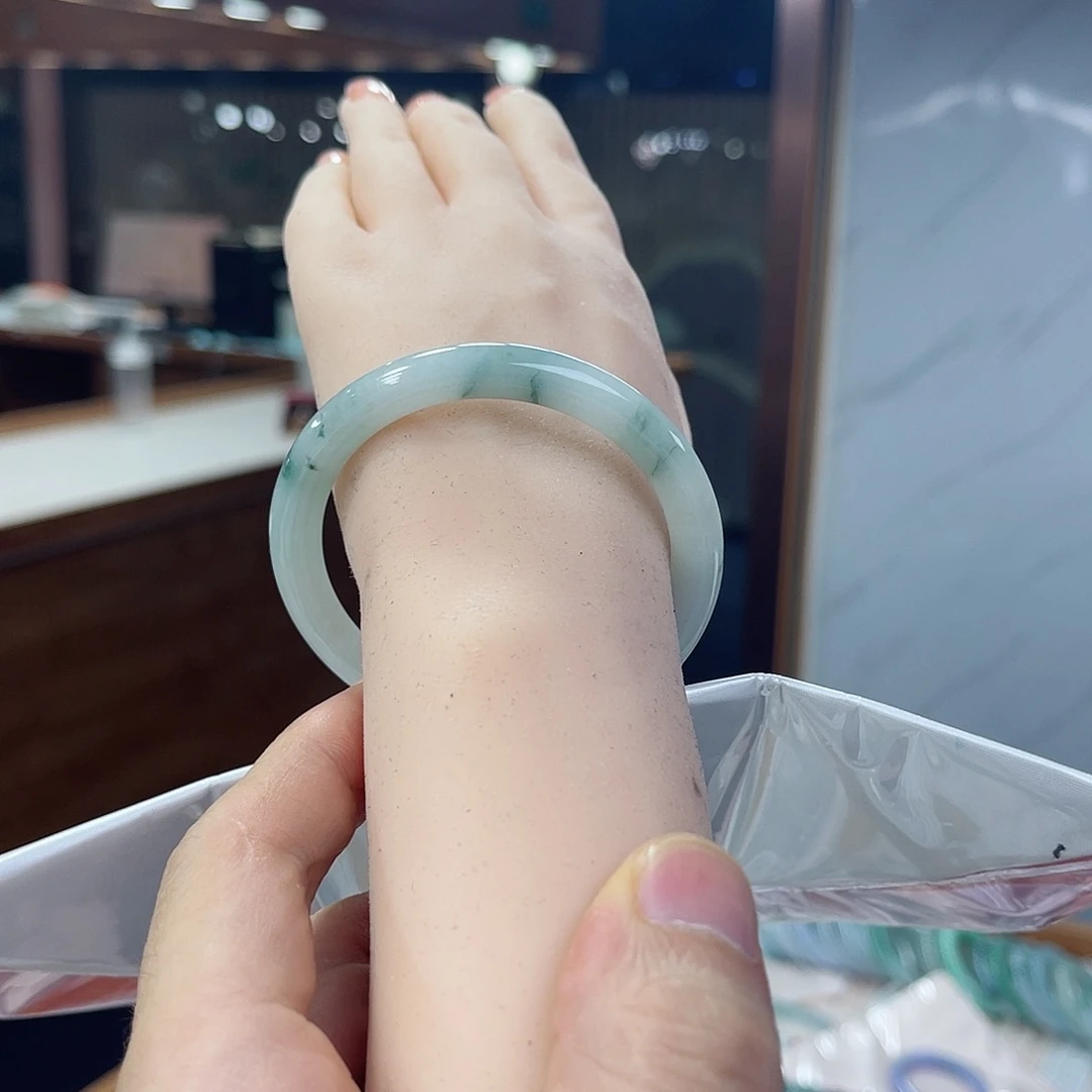 翡翠手镯未镶嵌纯天然缅甸翡翠a货