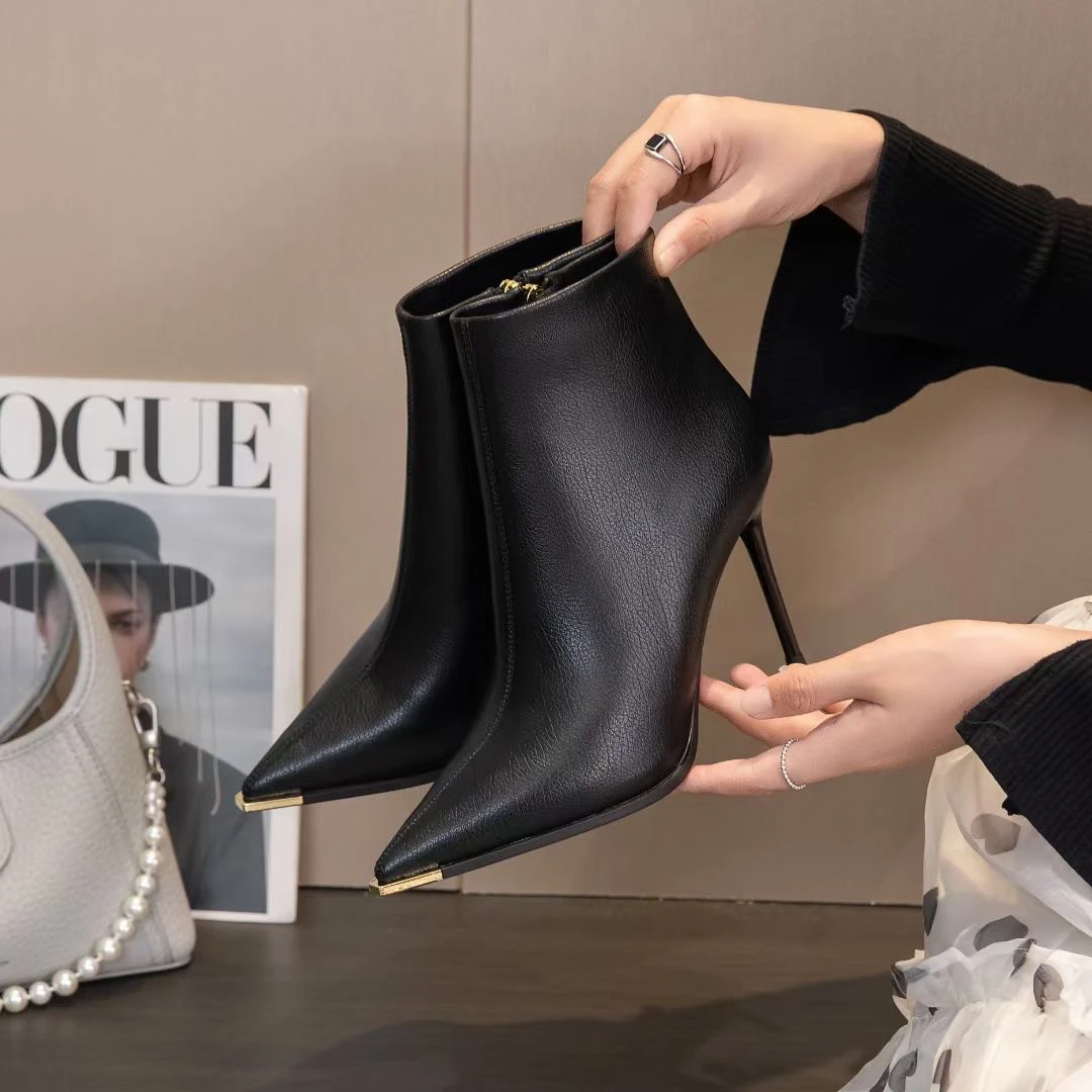 精选专属超好穿防踢头设计更高级大牌同款瘦瘦靴999-10黑色