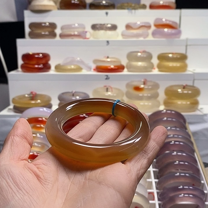 玛瑙/玉髓未镶嵌手镯