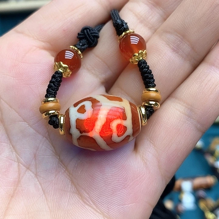 合金颈饰玛瑙/玉髓（覆膜）