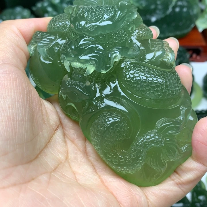 老***四蛇纹石玉未镶嵌颈饰