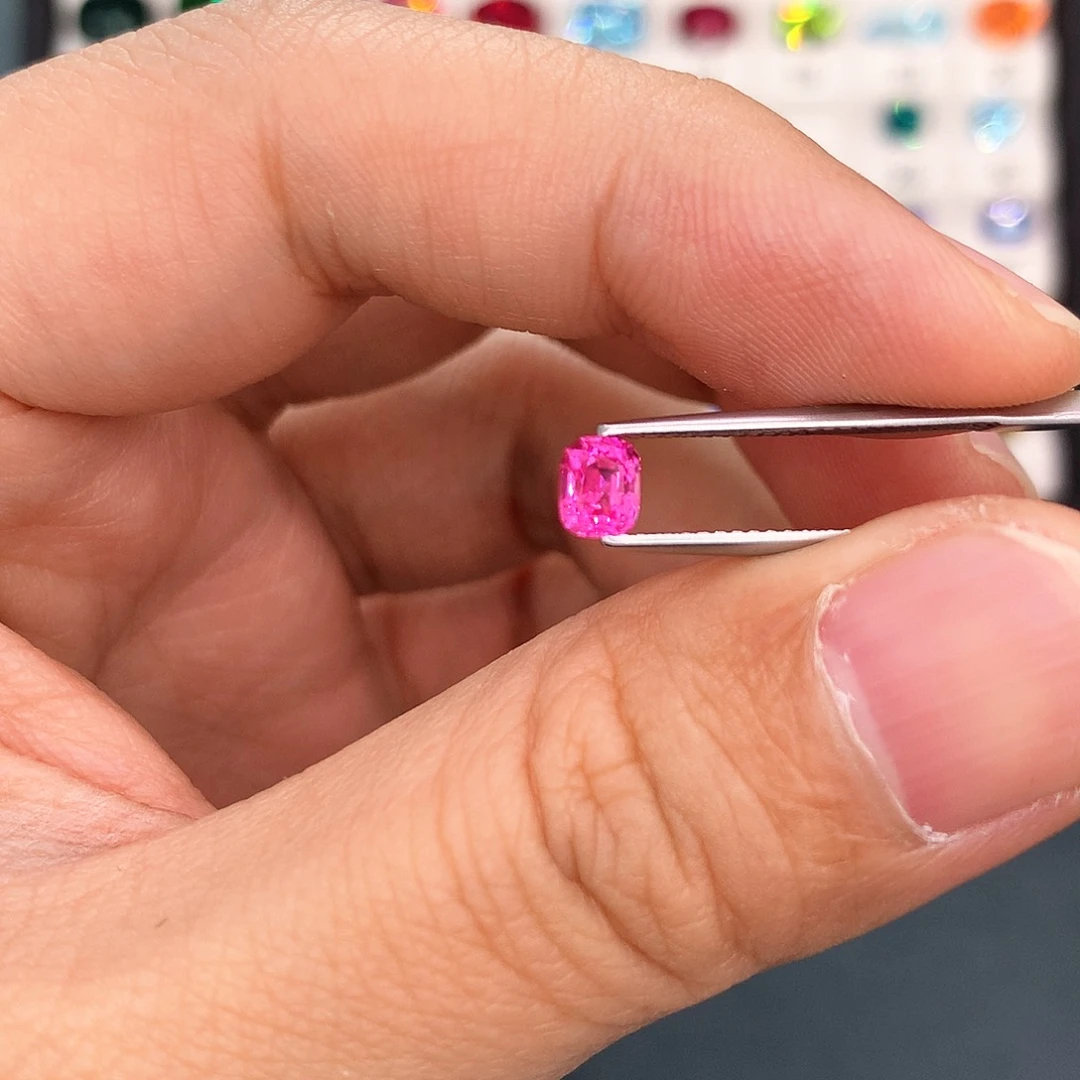 尖晶石裸石未镶嵌56分吉尔德绝地武士vvpink