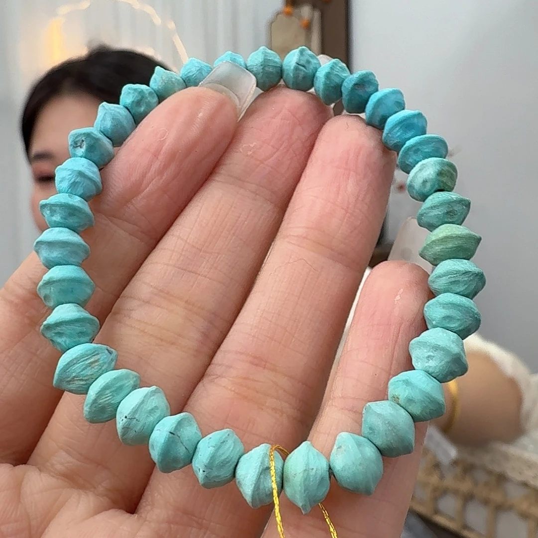 绿松石未镶嵌挂件