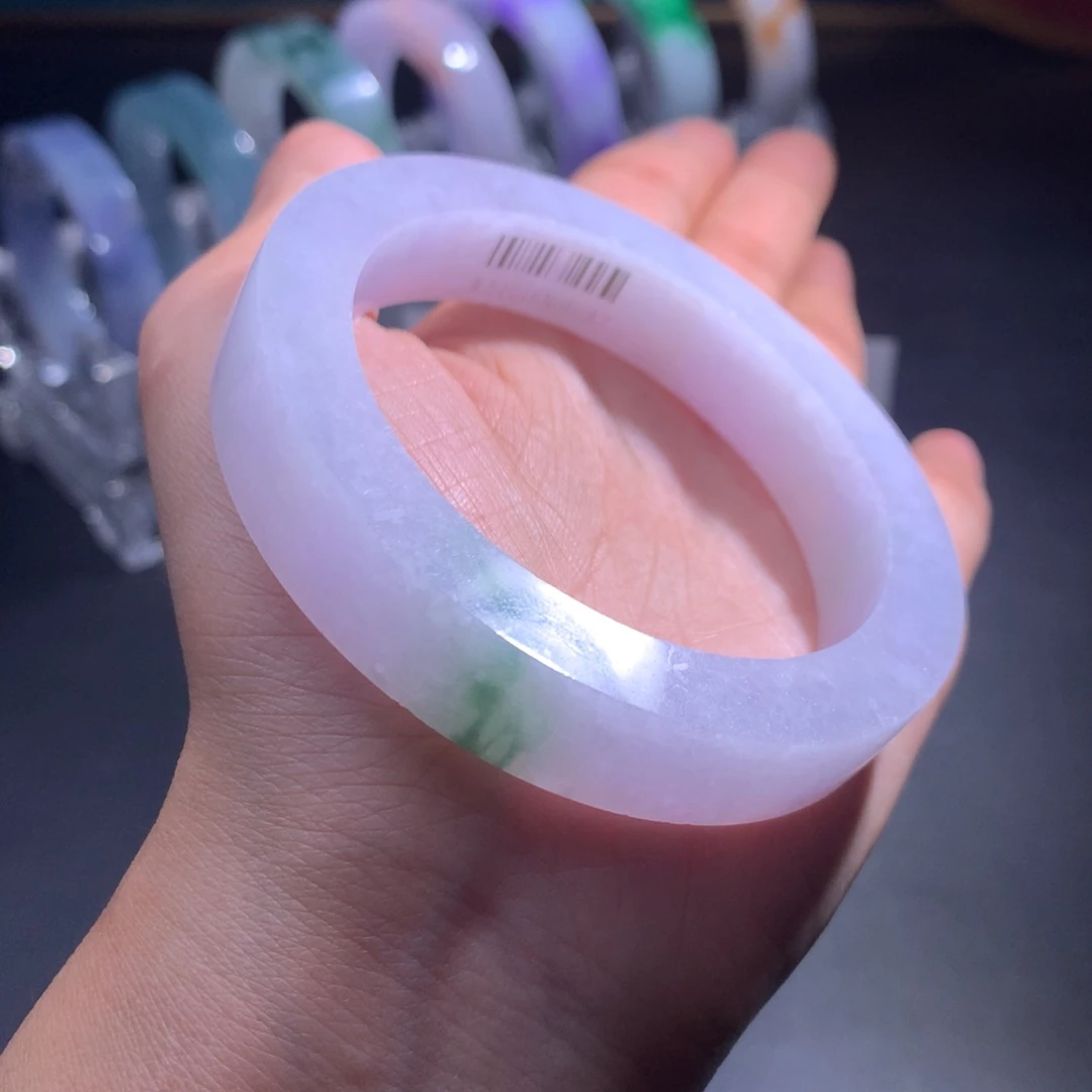 未镶嵌翡翠手镯定制翡翠