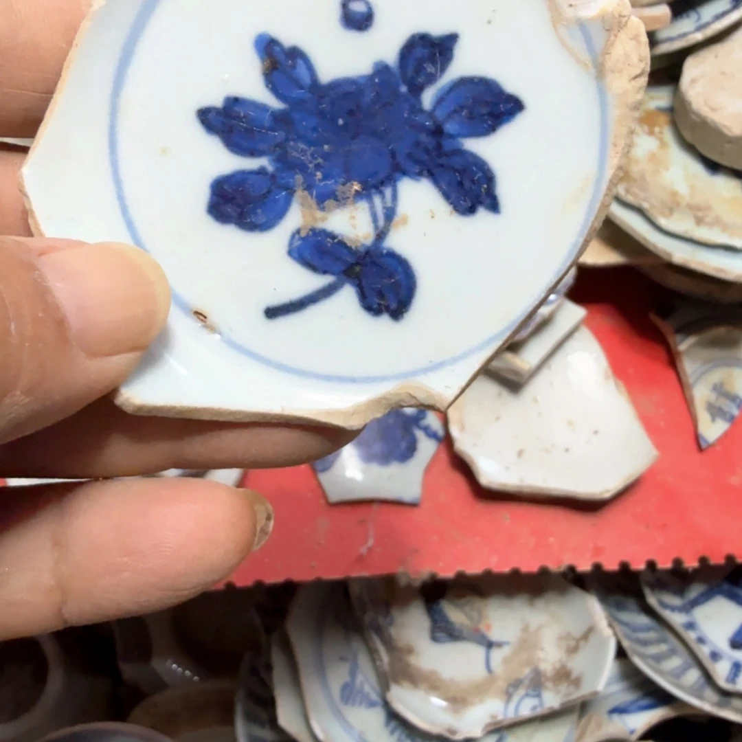 春***哥摆件景德镇陶瓷碎片一片