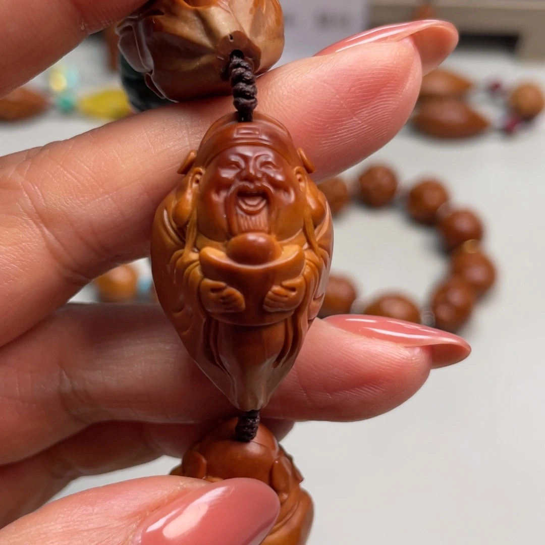 橄榄核手串橄榄核雕工艺