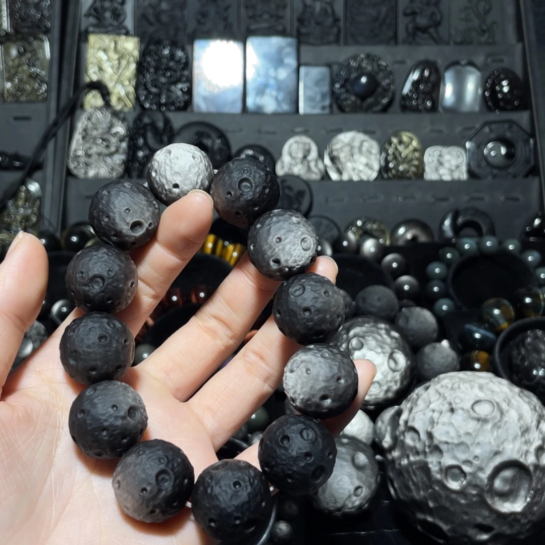 好***子黑曜岩未镶嵌珠宝奇石