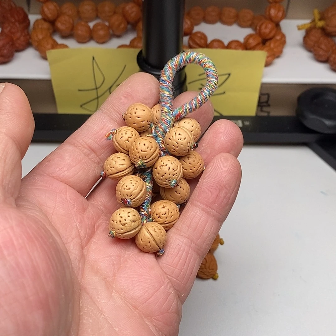 H***M核桃文玩核桃手链