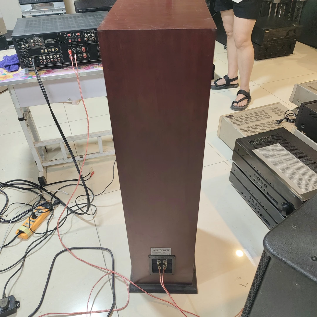 8新二手乐富豪落地箱  出声  不支持七天无理由退货退款
