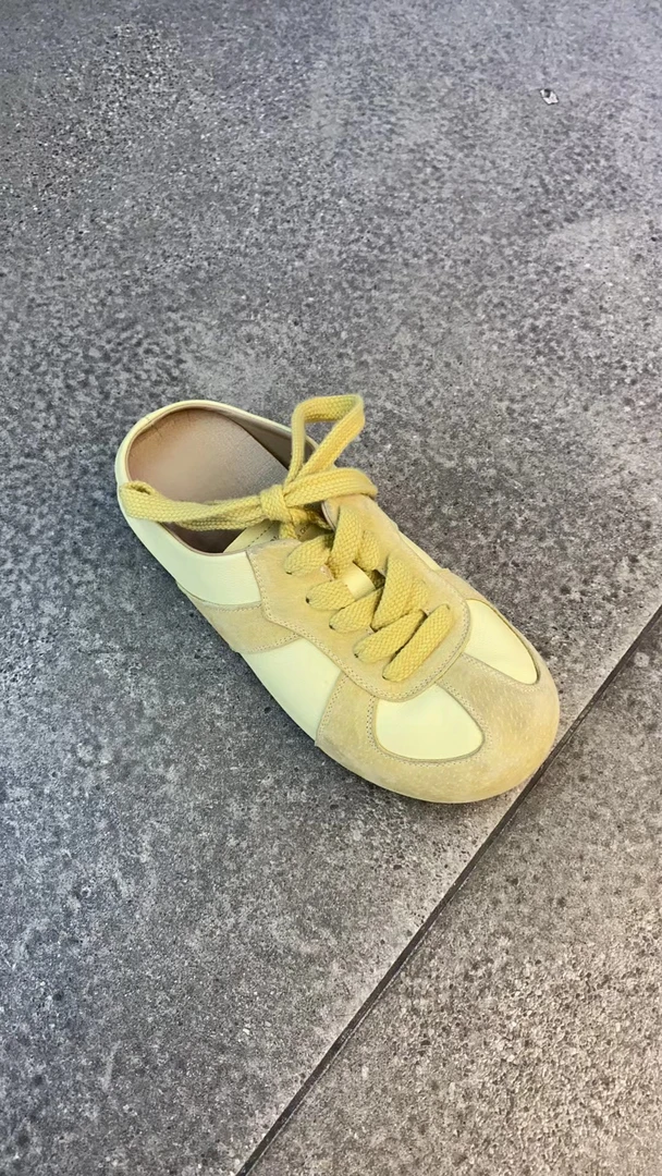 椿·予静【TaTa】黄色德训拖鞋