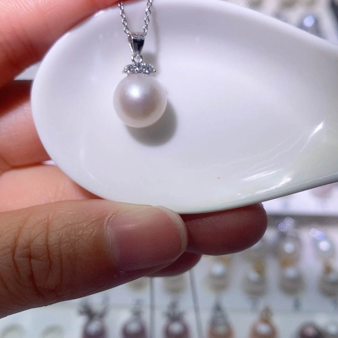 淡水珍珠吊坠(赠链)银S925镶嵌尺寸10/11毫米