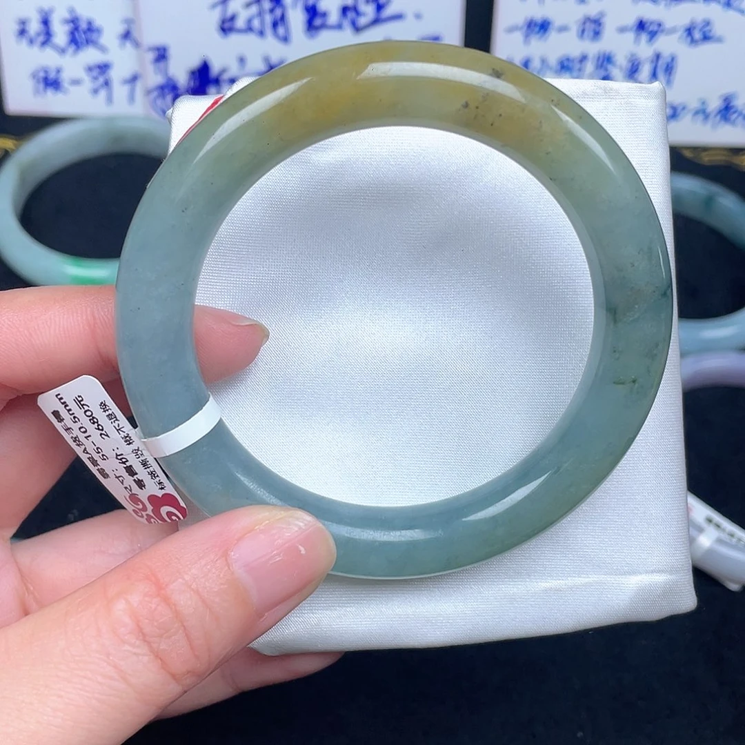 翡翠未镶嵌手镯056