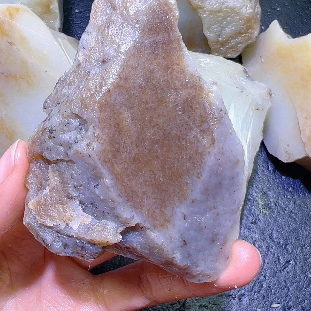 和田玉未镶嵌珠宝半成品