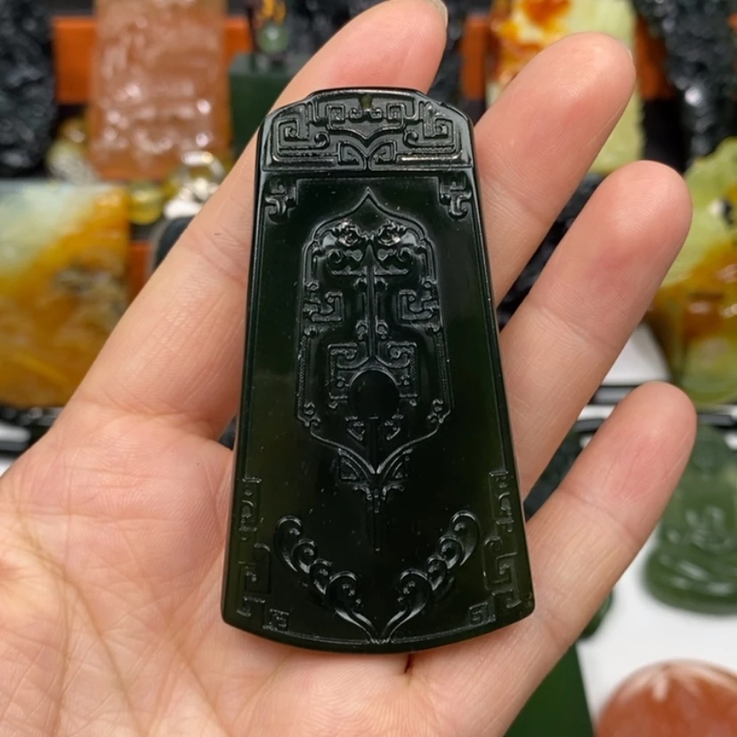 【闪购商品】蛇纹石玉未镶嵌颈饰今***少