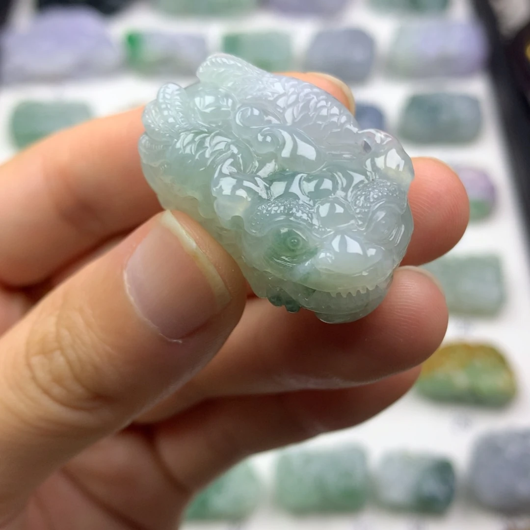 翡翠未镶嵌颈饰天然缅甸翡翠貔貅吊坠